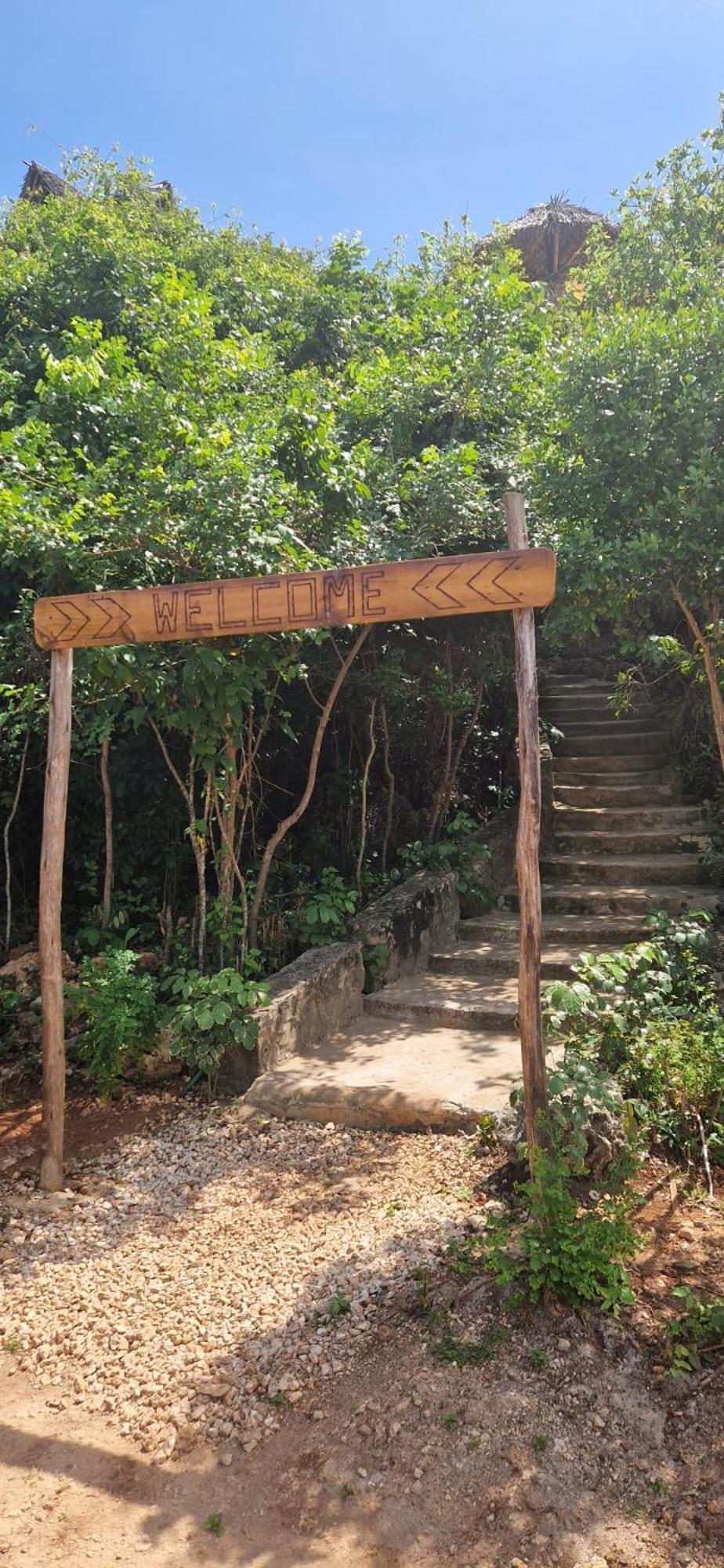 Monkey Mountain Lodge Mtende Exterior photo